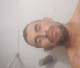 Daniel, 37, Asuncion