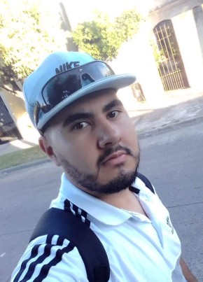 Lucio из La Plata 21 год