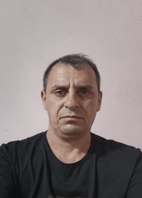 Роман из Кропоткина 48 лет