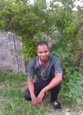 Sydney Bwalya из Chingola 36 лет