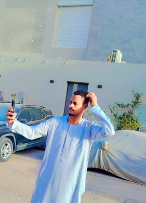 ياسر из الرياض 18 лет