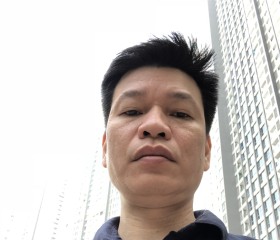 Trump F., 51, Hanoi