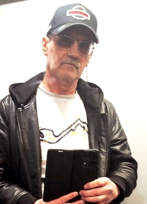 Andrey, 60, Russia, Saint Petersburg