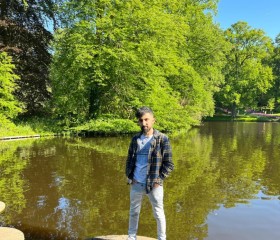 Barut, 31, Katwijk aan Zee