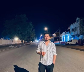 Hsan, 25, Berlin