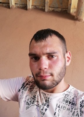 Hasan, 21, Türkiye Cumhuriyeti, İnevi