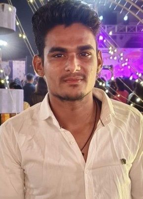 Ravi, 21, India, Sri Dūngargarh