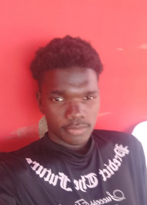 Helder из Lourenço Marques 20 лет