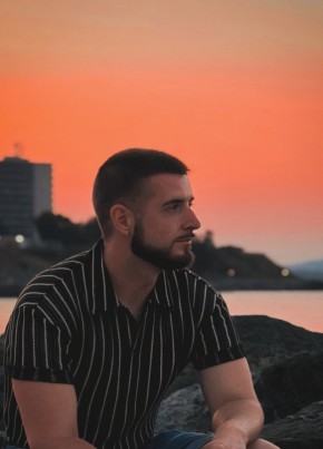 Евгений из Владикавказа 39 лет