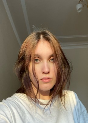 Лиза, 20, Россия, Санкт-Петербург