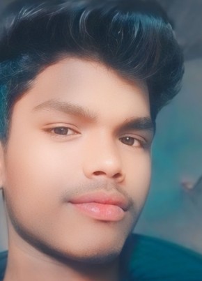 Mukesh Kumar, 18, India, Giridih
