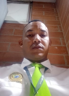 Wilmer Ruiz из Santafe de Bogotá 32 года