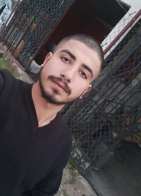 محمد الملك, 22, الجمهورية العربية السورية, تل كلخ