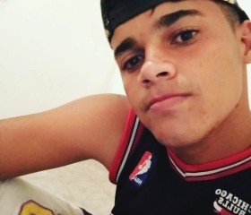 Luis Felipe, 24, Americo Brasiliense