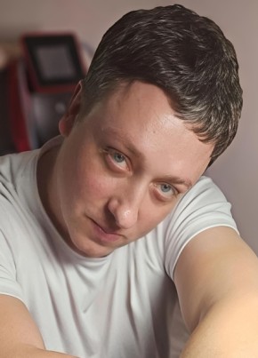 Даниил из Санкт-Петербурга 39 лет