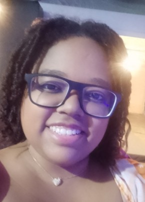 Gabriela из Jequié 32 года