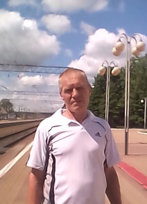 Олег из Гагарина 66 лет
