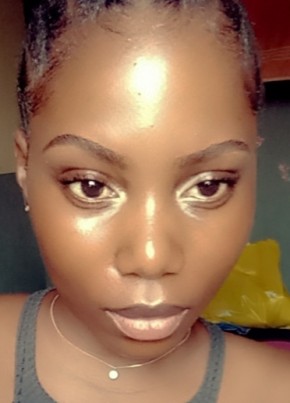 Fola, 27, Nigeria, Lagos