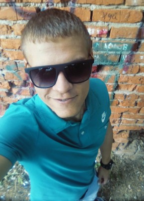 Олег, 29, Россия, Псков