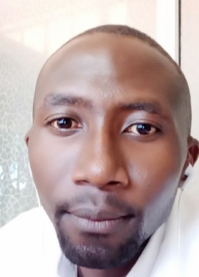 mutembei kabuk, 32, Kenya, Nairobi