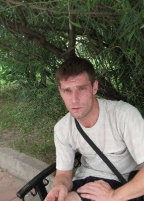 Максим Николаев из Северска 45 лет