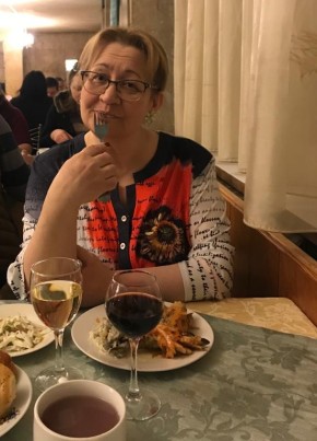 ольга, 59, Россия, Москва