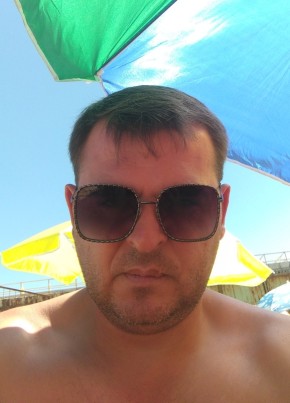 Макс, 43, Україна, Докучаєвськ