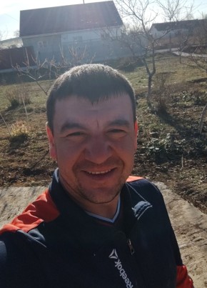 Василий, 36, Россия, Алупка