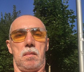 Павел, 60 лет, Санкт-Петербург