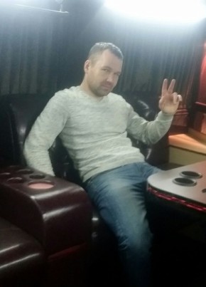 Анатолий из Салехарда 33 года