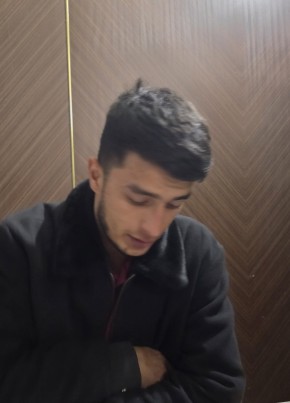 Ogabek Avganov из Toshkent 18 лет