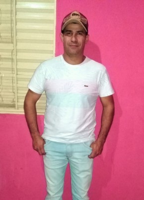 Alexandre из Três Lagoas 46 лет