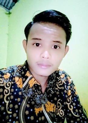 Tommy , 25, Indonesia, Cileungsir