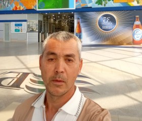 Komilzhon, 47, Saint Petersburg