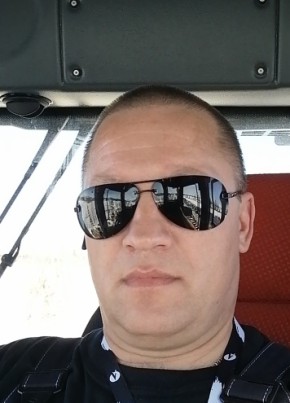 Валентин, 46, Россия, Усинск