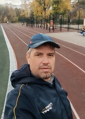 Игорь из Саратова 37 лет