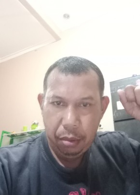 Junaedi, 50, Indonesia, Djakarta