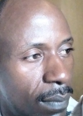 Rwasamura geofre, 41, Uganda, Bugiri