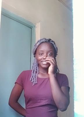 christine akinyi, 21, Kenya, Nairobi