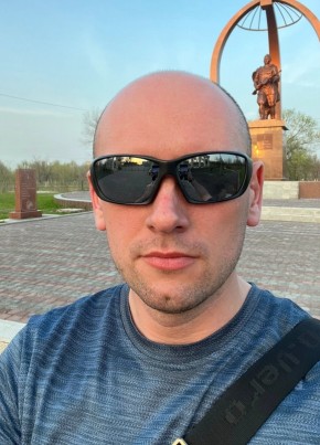 Максим, 35, Россия, Брянск