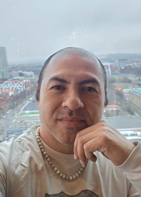Alvaro из Santa Tecla 41 год
