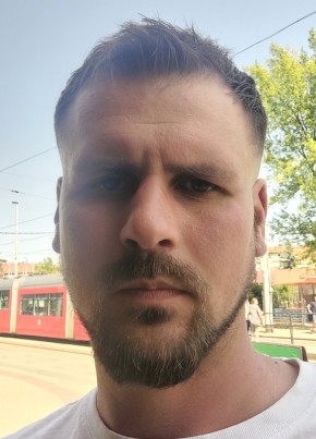 Давид из Praha 32 года