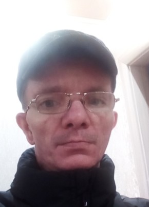 Viktor, 47, Russia, Pestovo