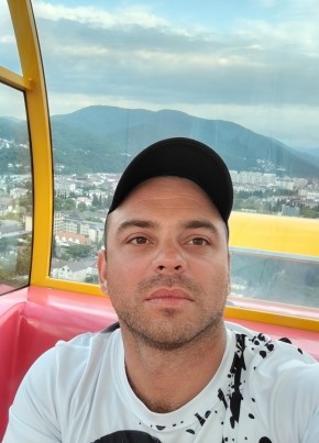Михаил из Котельниково 34 года