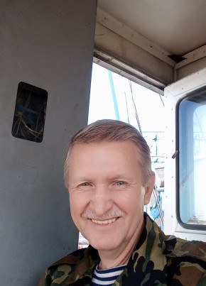 Андрей из Красноярска 61 год