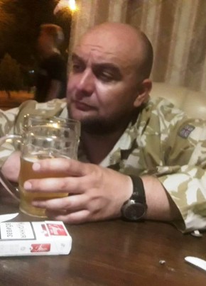 ufficiale, 47, Україна, Київ