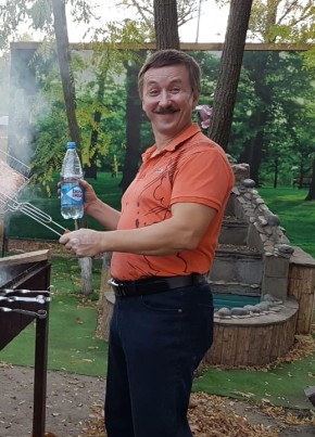 Олег, 56, Россия, Ростов-на-Дону