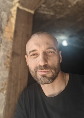 Михаил из Санкт-Петербурга 43 года
