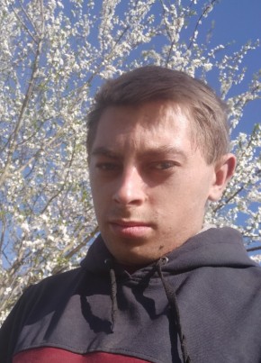 Evgenii Susha из Валожына 27 лет