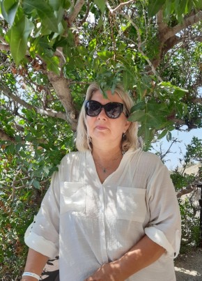 Neznakomka, 55, Russia, Feodosiya